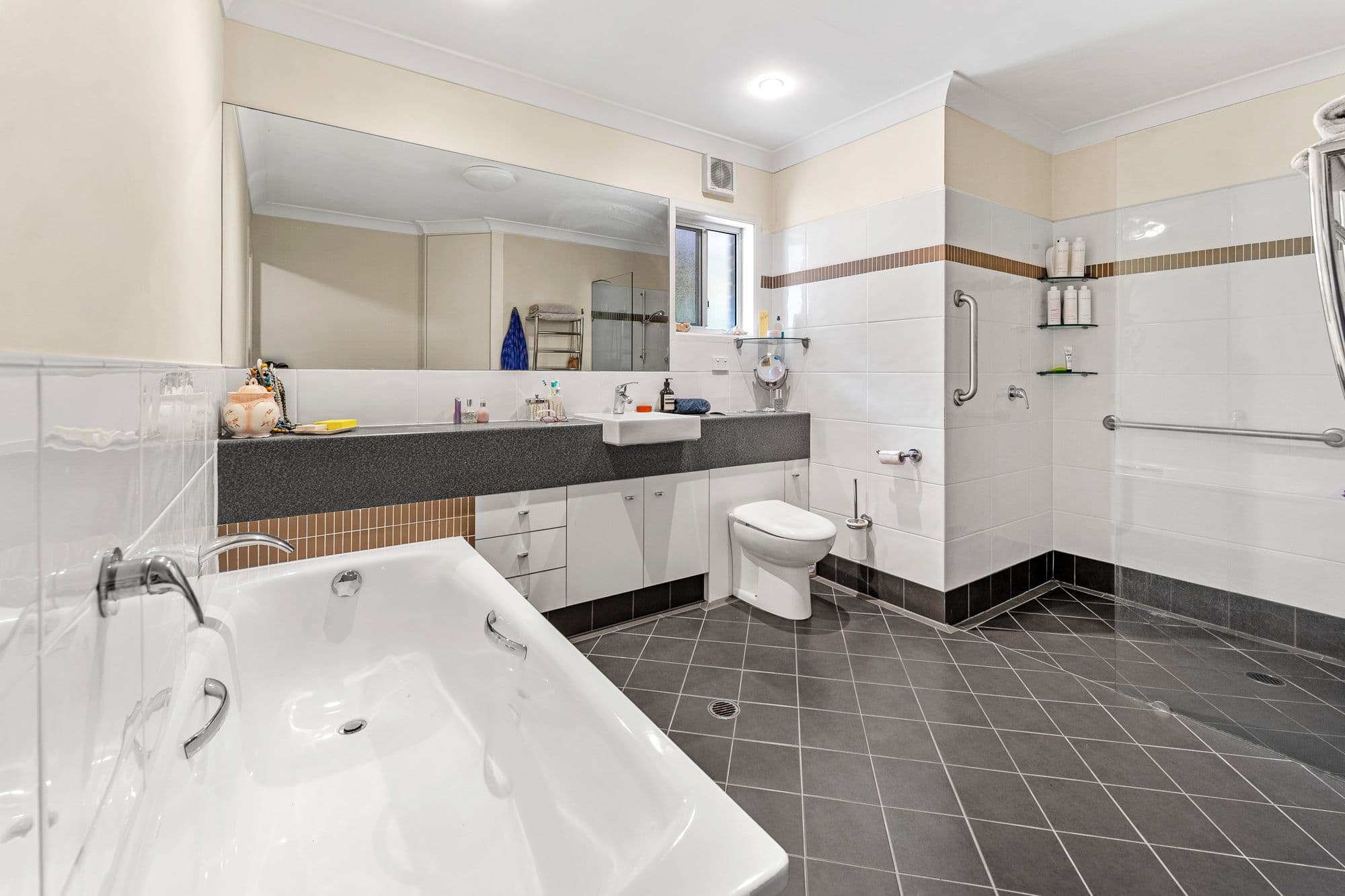 1 Longridge Street, Macgregor QLD 4109, Macgregor - Thumbnail 3