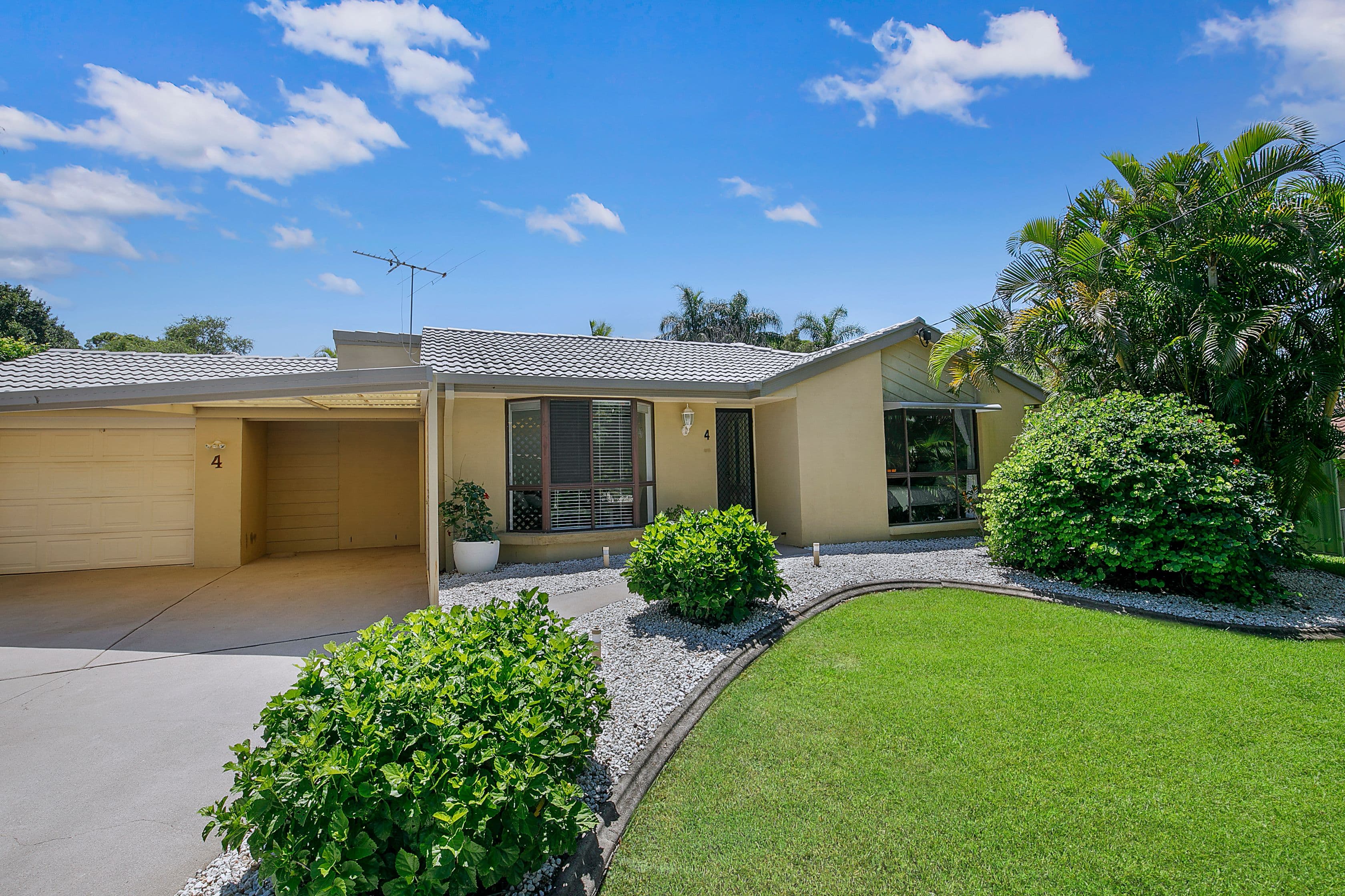 4 Lanreath Court, Alexandra Hills QLD 4161, Alexandra Hills - Thumbnail 2