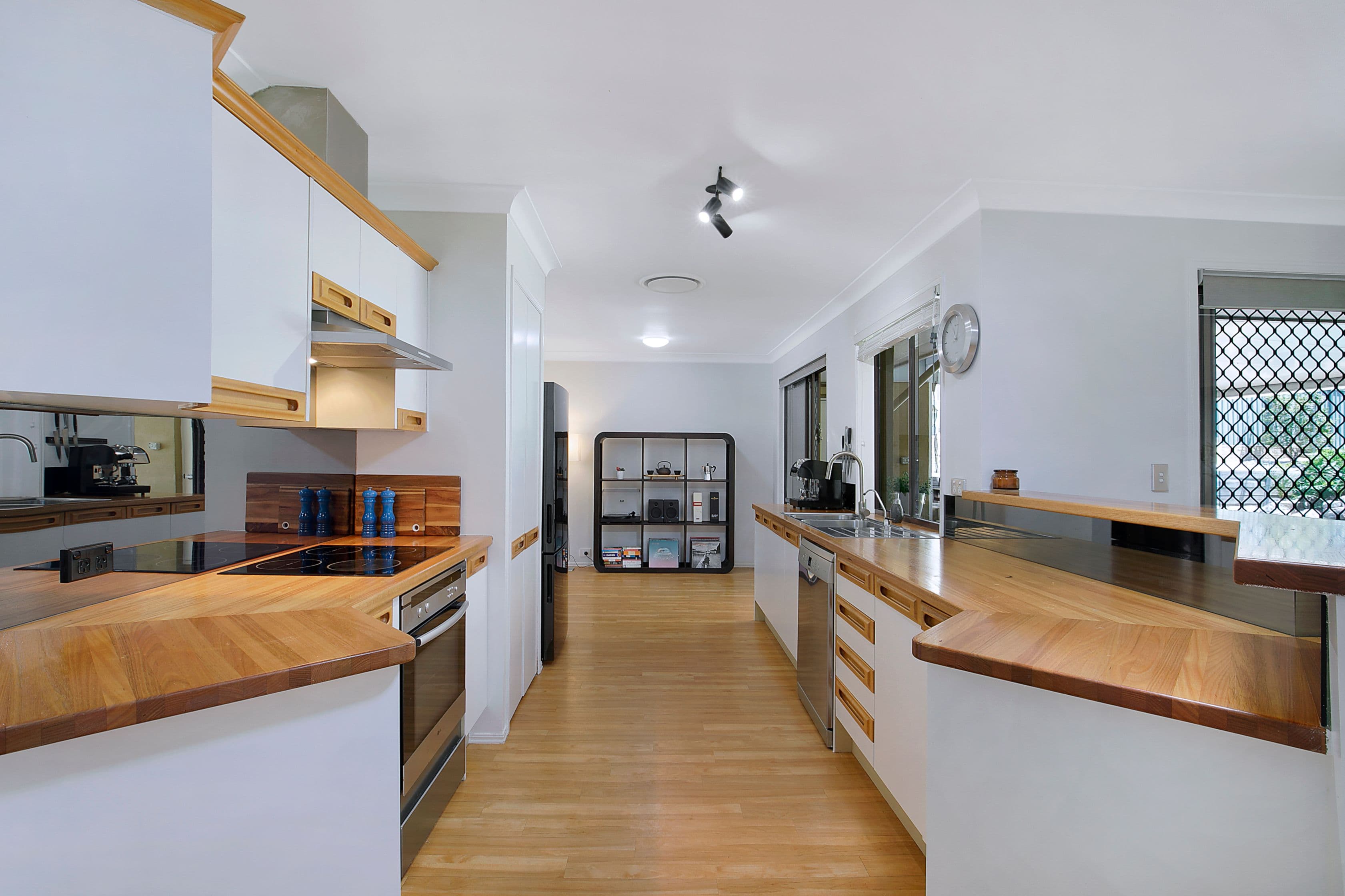 4 Lanreath Court, Alexandra Hills QLD 4161, Alexandra Hills - Thumbnail 3