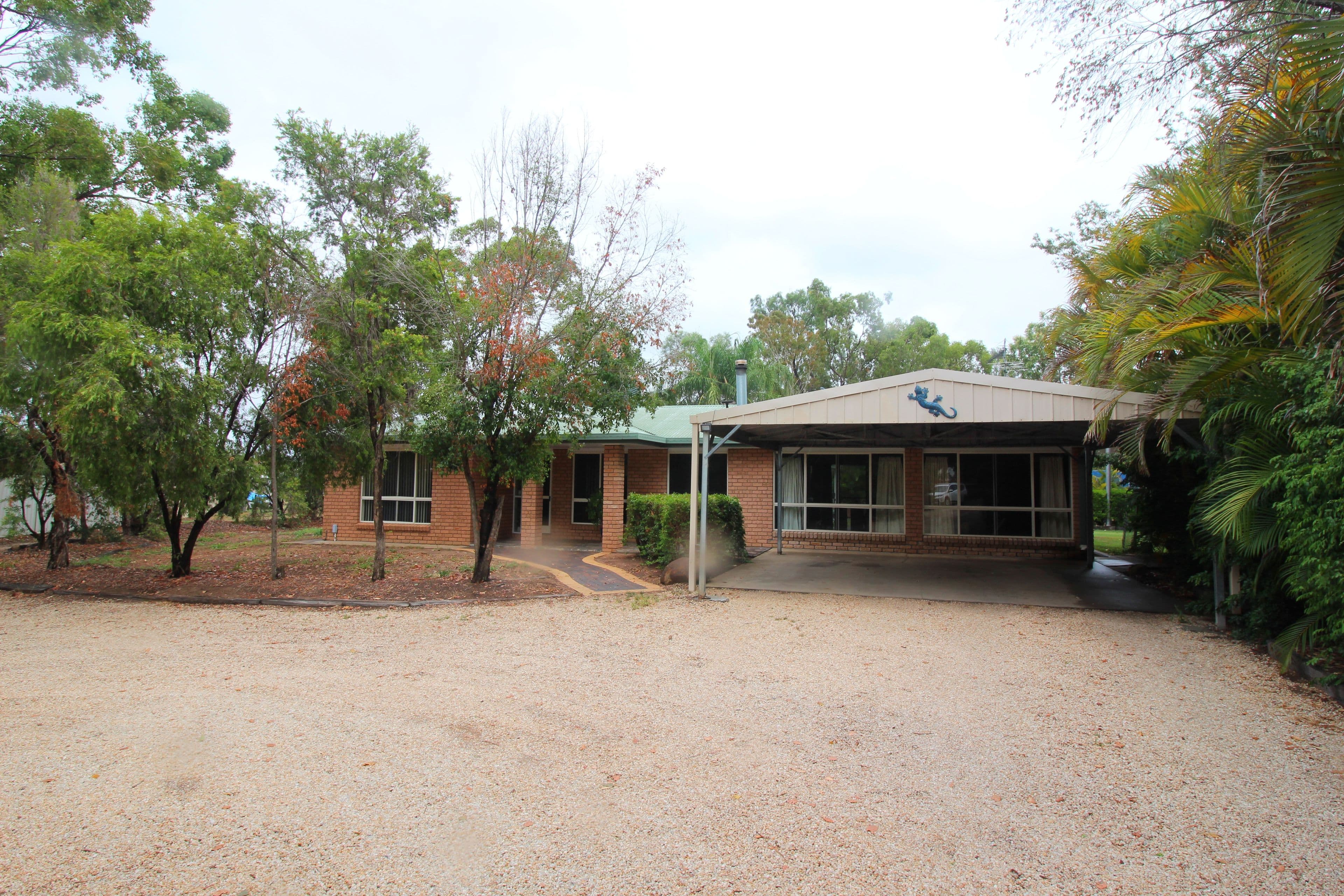 15 Batavia Court, Emerald QLD 4720, Emerald - Image 1