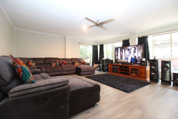 15 Batavia Court, Emerald QLD 4720, Emerald - Thumbnail 4