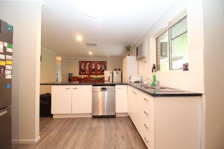 15 Batavia Court, Emerald QLD 4720, Emerald - Thumbnail 7