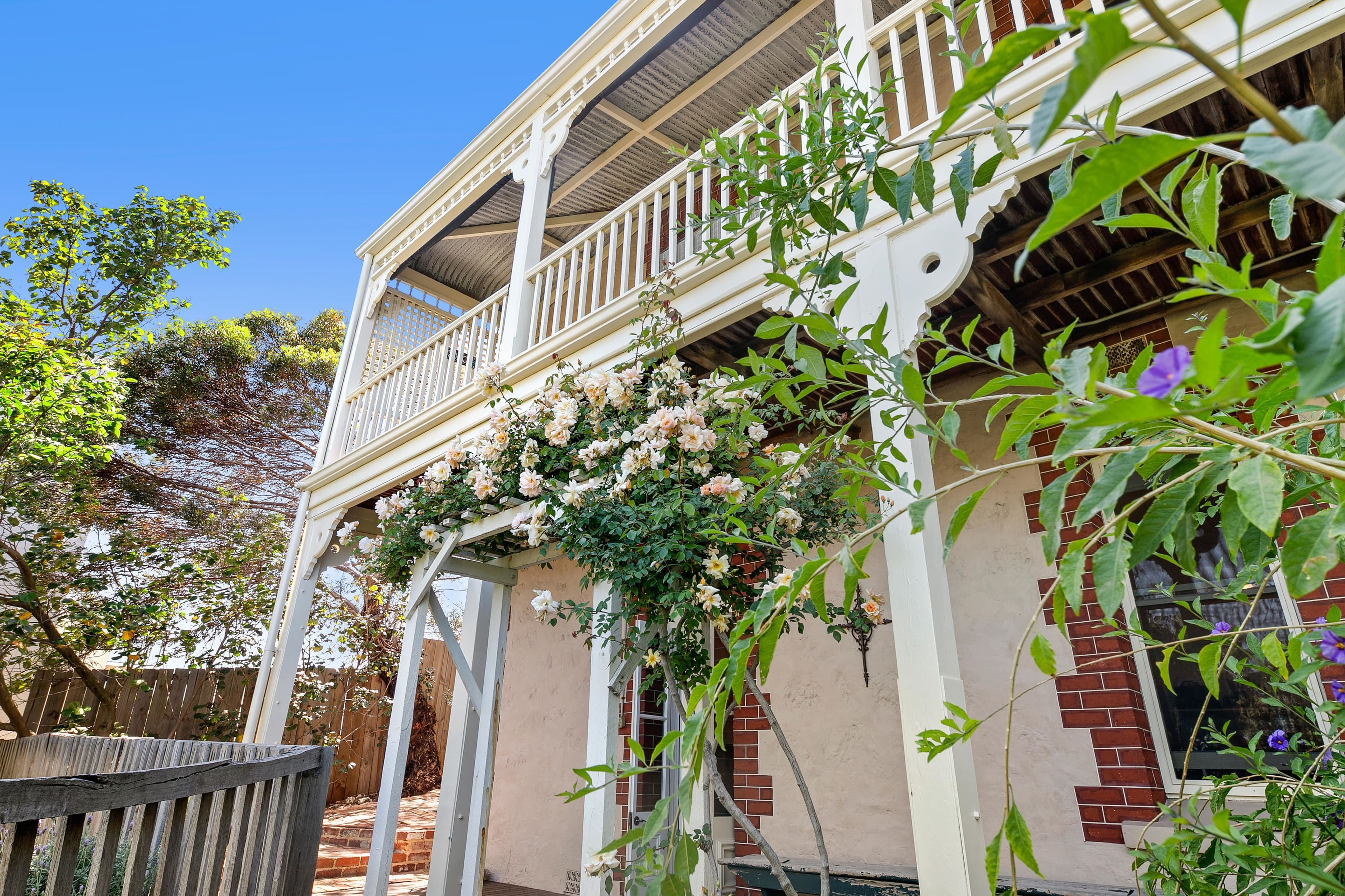 9 Bateman Street, Fremantle WA 6160, Fremantle - Image 1