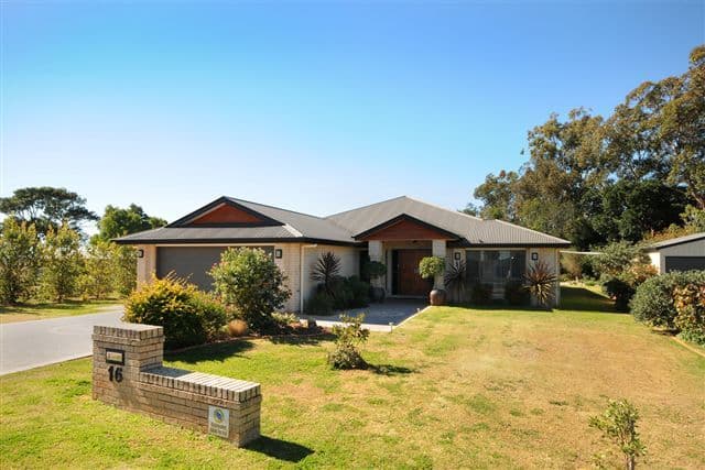 16 Holly Avenue, HIGHFIELDS QLD 4352, Highfields - Image 1