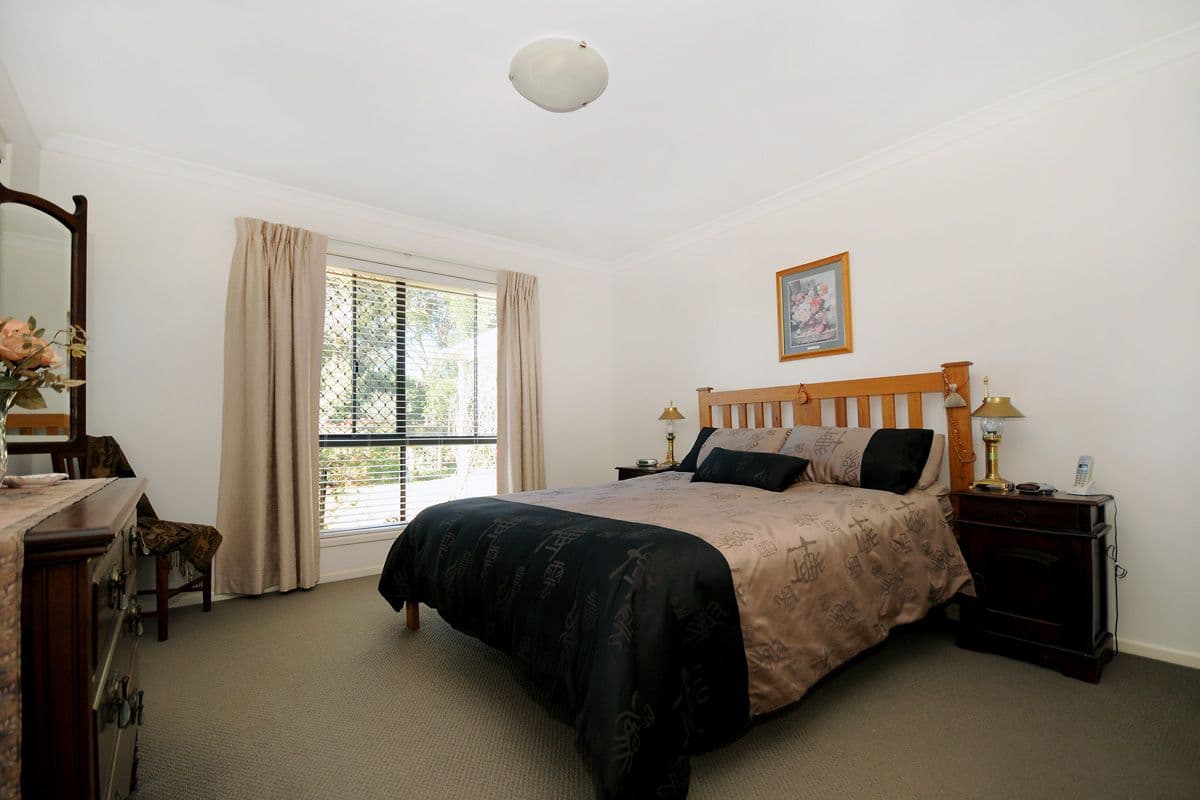 16 Holly Avenue, HIGHFIELDS QLD 4352, Highfields - Thumbnail 7