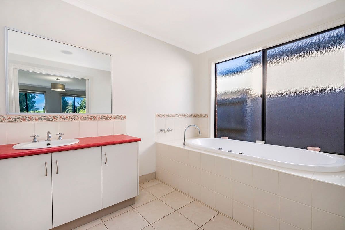 16 Lockett Drive, Warrnambool VIC 3280, Warrnambool - Thumbnail 7