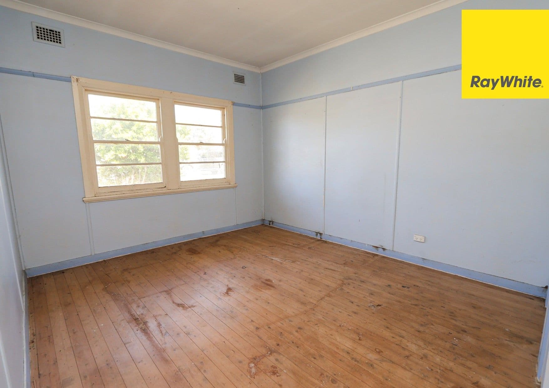 8 Besley Street, Ashford NSW 2361, Ashford - Thumbnail 2