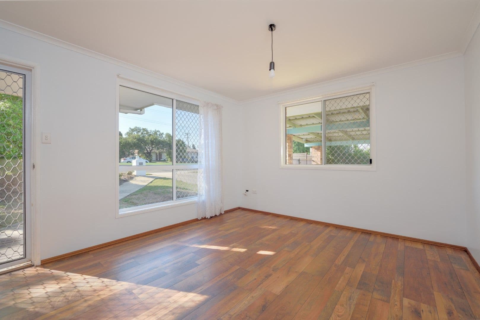 30 Chapman Drive, Clinton QLD 4680, Clinton - Thumbnail 2