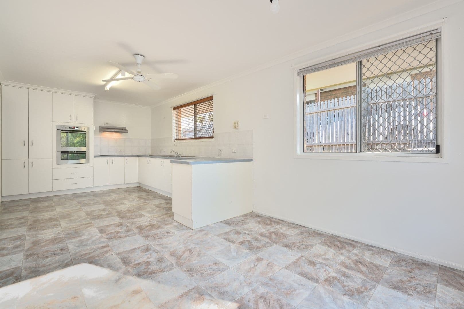 30 Chapman Drive, Clinton QLD 4680, Clinton - Thumbnail 4