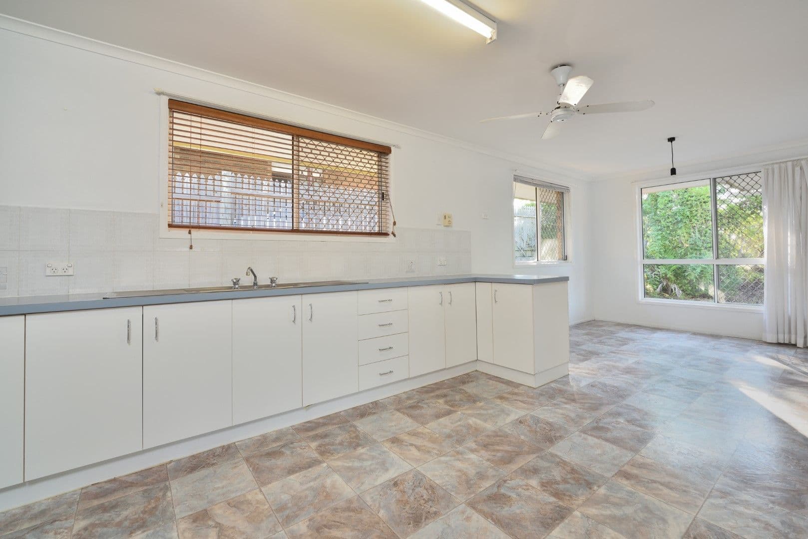 30 Chapman Drive, Clinton QLD 4680, Clinton - Thumbnail 7