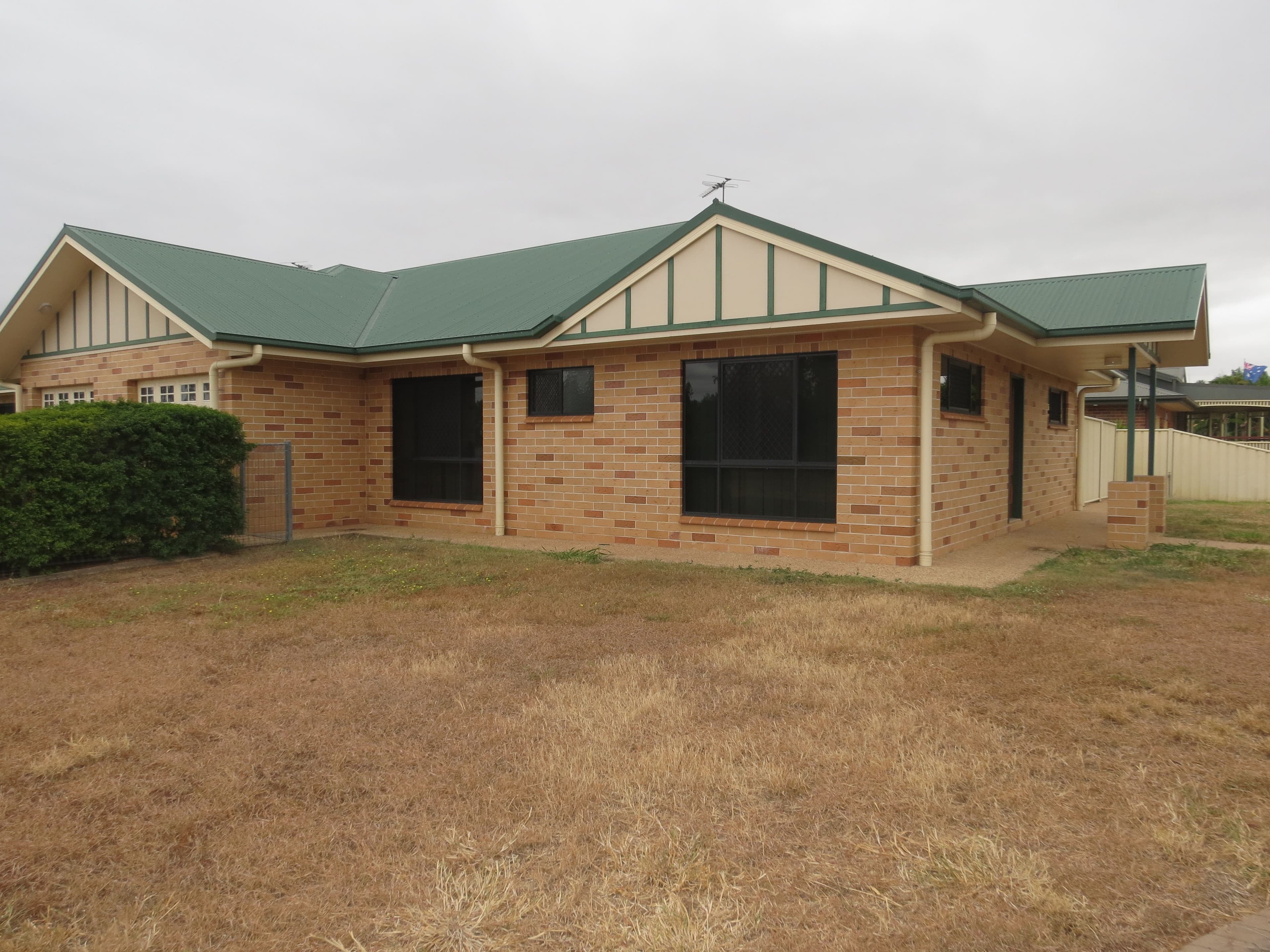 Unit 1 54 Kidd Street, Emerald QLD 4720, Emerald - Image 1