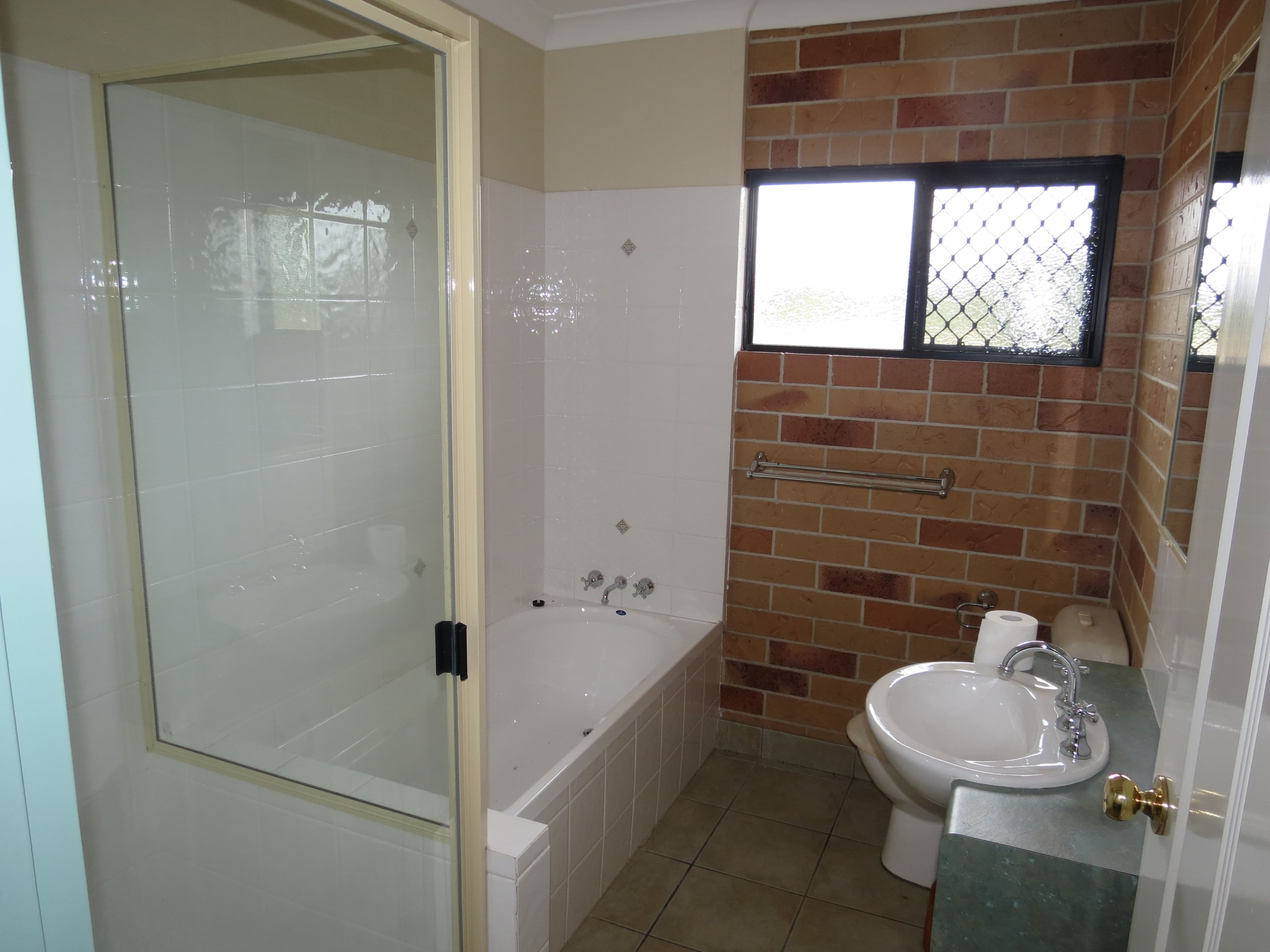 Unit 1 54 Kidd Street, Emerald QLD 4720, Emerald - Thumbnail 7