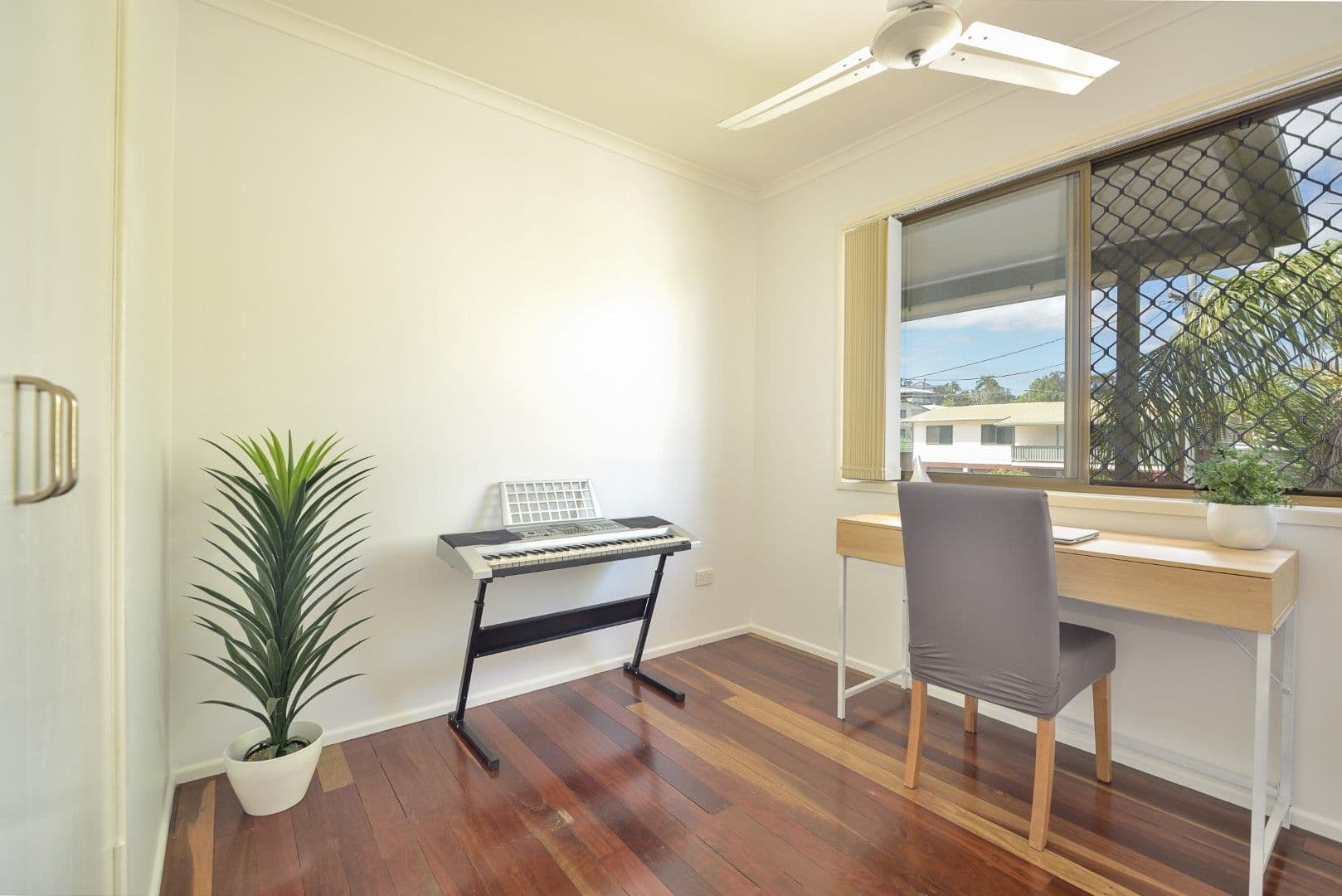 3 Waratah Street, Kin Kora QLD 4680, Kin Kora - Thumbnail 8