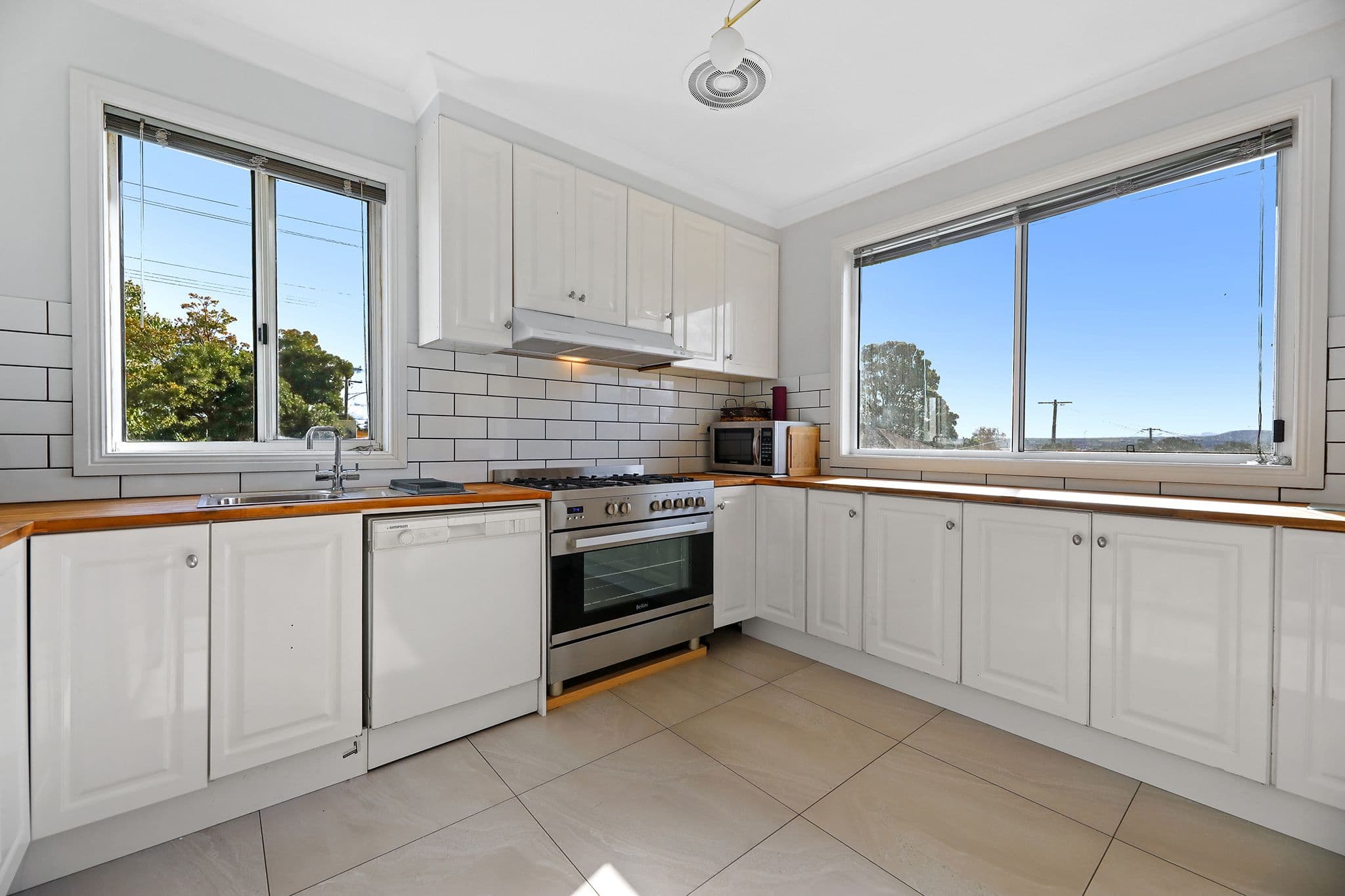27 Elizabeth Street, Moe VIC 3825, Moe - Thumbnail 5