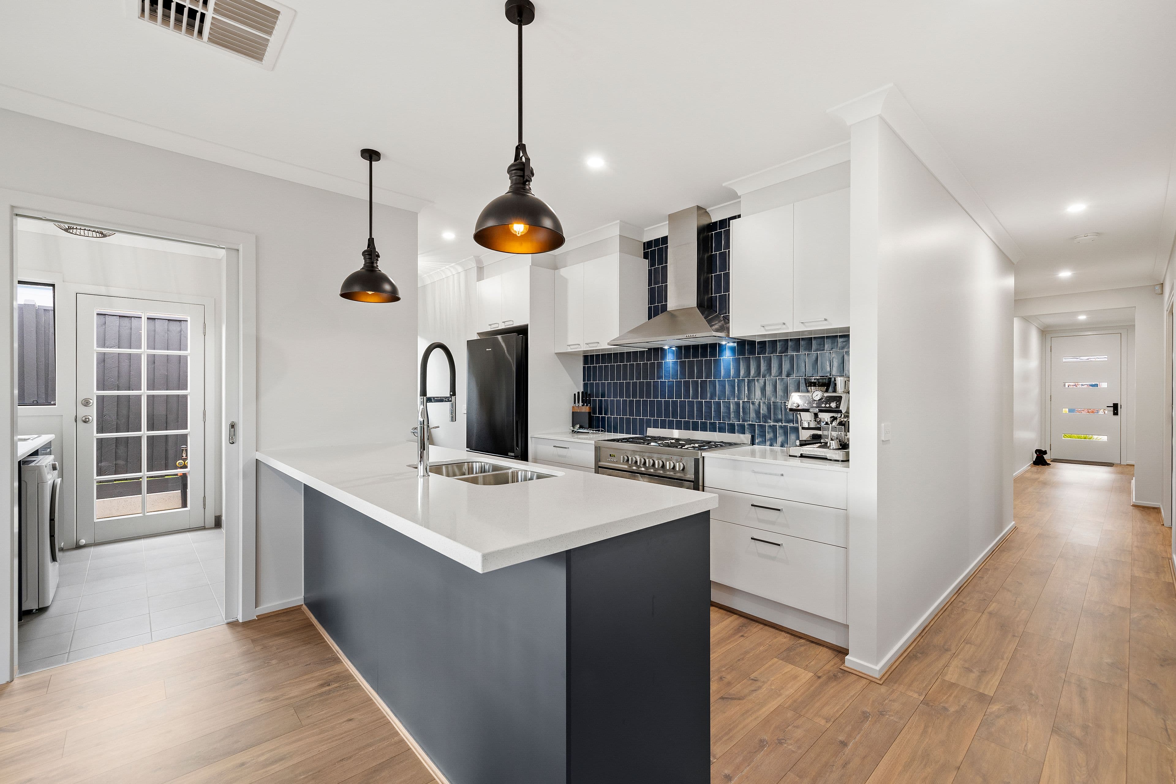 23 Limandus Crescent, Cranbourne South VIC 3977, Cranbourne South - Thumbnail 4