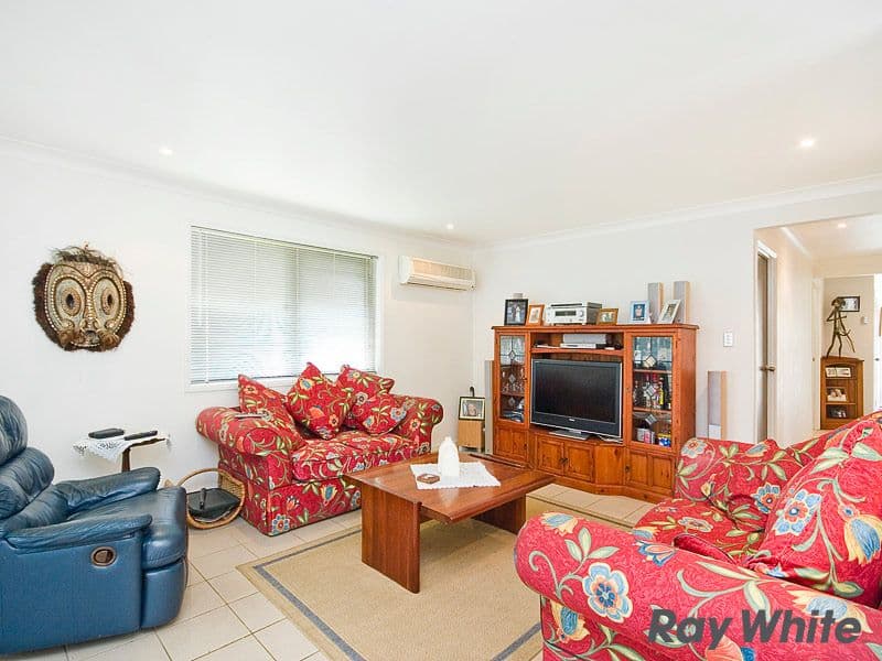 70 Magenta Street, WAVELL HEIGHTS QLD 4012, Wavell Heights - Thumbnail 2