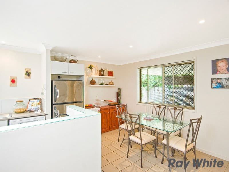 70 Magenta Street, WAVELL HEIGHTS QLD 4012, Wavell Heights - Thumbnail 4