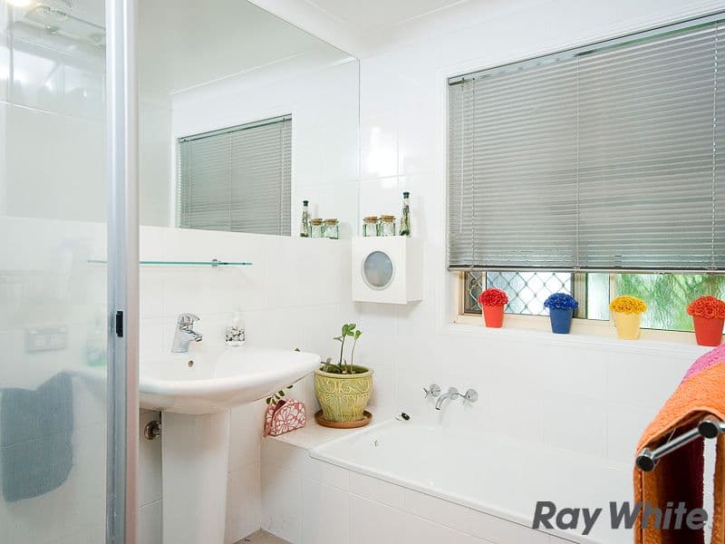70 Magenta Street, WAVELL HEIGHTS QLD 4012, Wavell Heights - Thumbnail 7