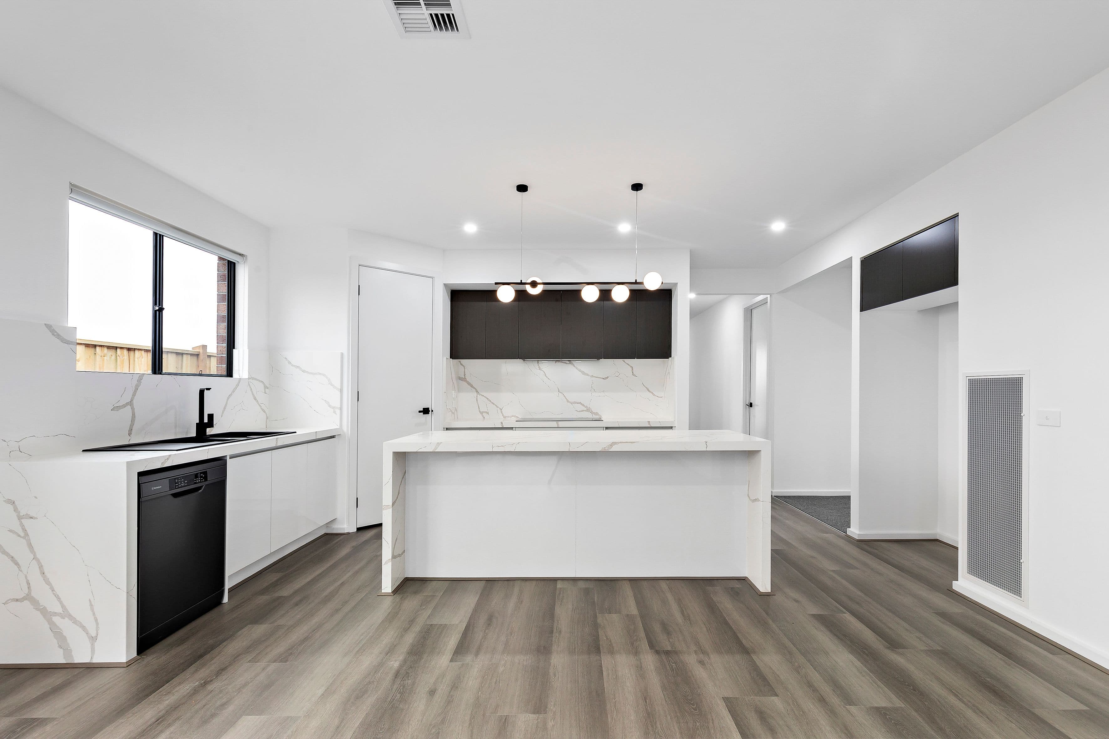 13 Molette Road, Sunbury VIC 3429, Sunbury - Thumbnail 3