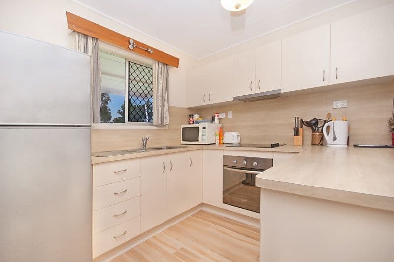 11 Yut Fay Avenue, KELSO QLD 4815, Kelso - Thumbnail 2