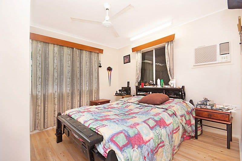 11 Yut Fay Avenue, KELSO QLD 4815, Kelso - Thumbnail 4