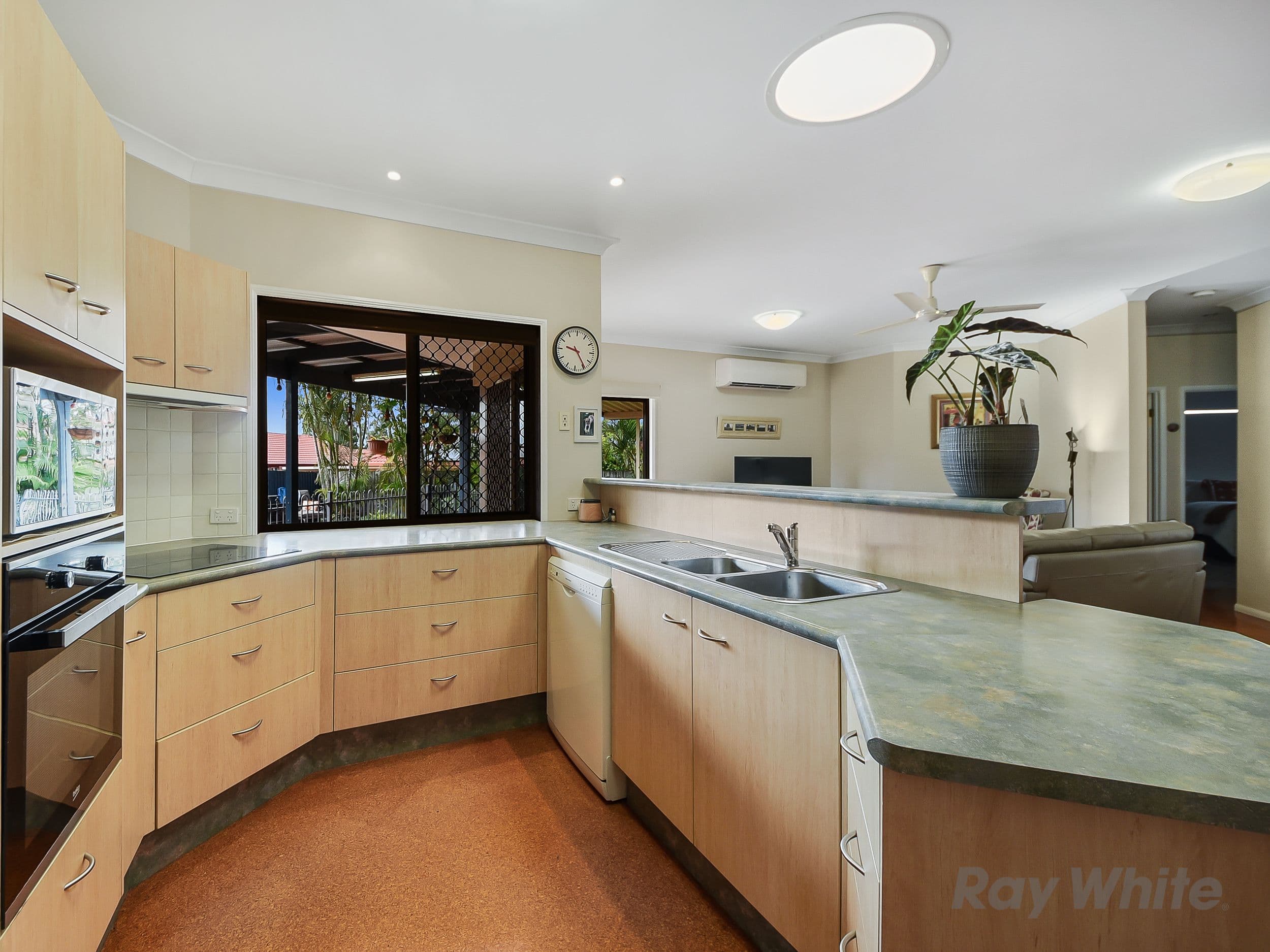 12 Delia Close, Bracken Ridge QLD 4017, Bracken Ridge - Thumbnail 5