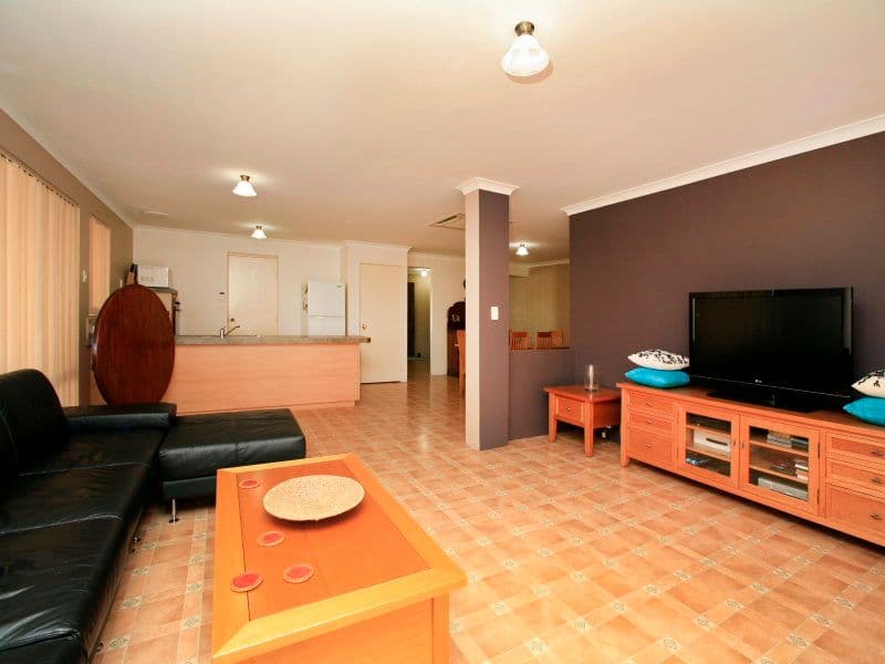 2 Clare Close, CAVERSHAM WA 6055, Caversham - Thumbnail 5