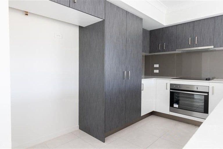 38 Hyland Circuit, FLAGSTONE QLD 4280, Flagstone - Thumbnail 3