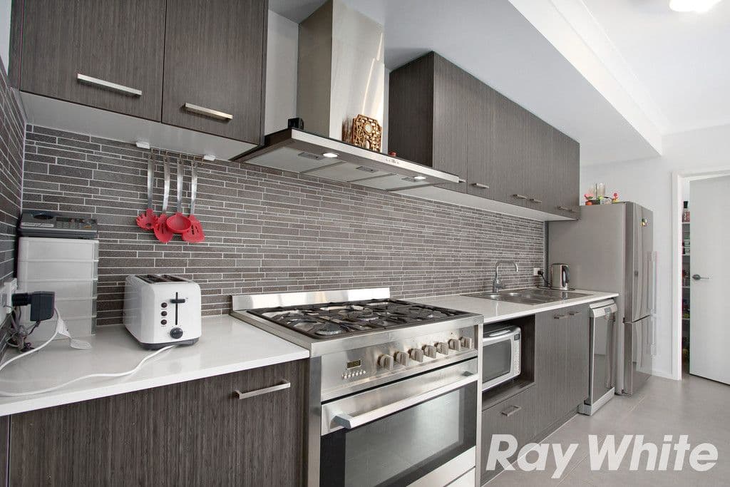 21 Ivy Leaf Road, Pakenham VIC 3810, Pakenham - Thumbnail 2