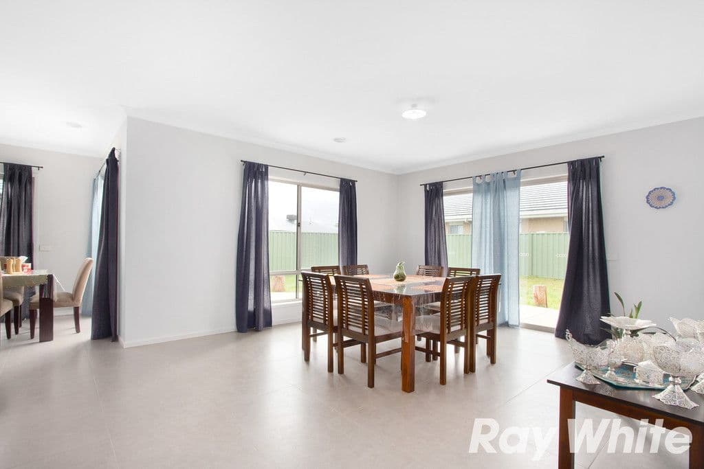 21 Ivy Leaf Road, Pakenham VIC 3810, Pakenham - Thumbnail 4