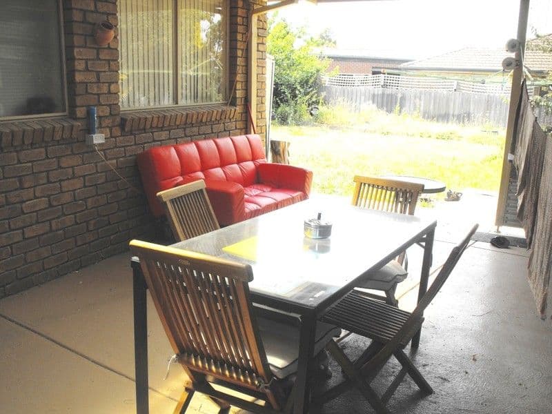 6 Honeysuckle Court, MILL PARK VIC 3082, Mill Park - Thumbnail 6