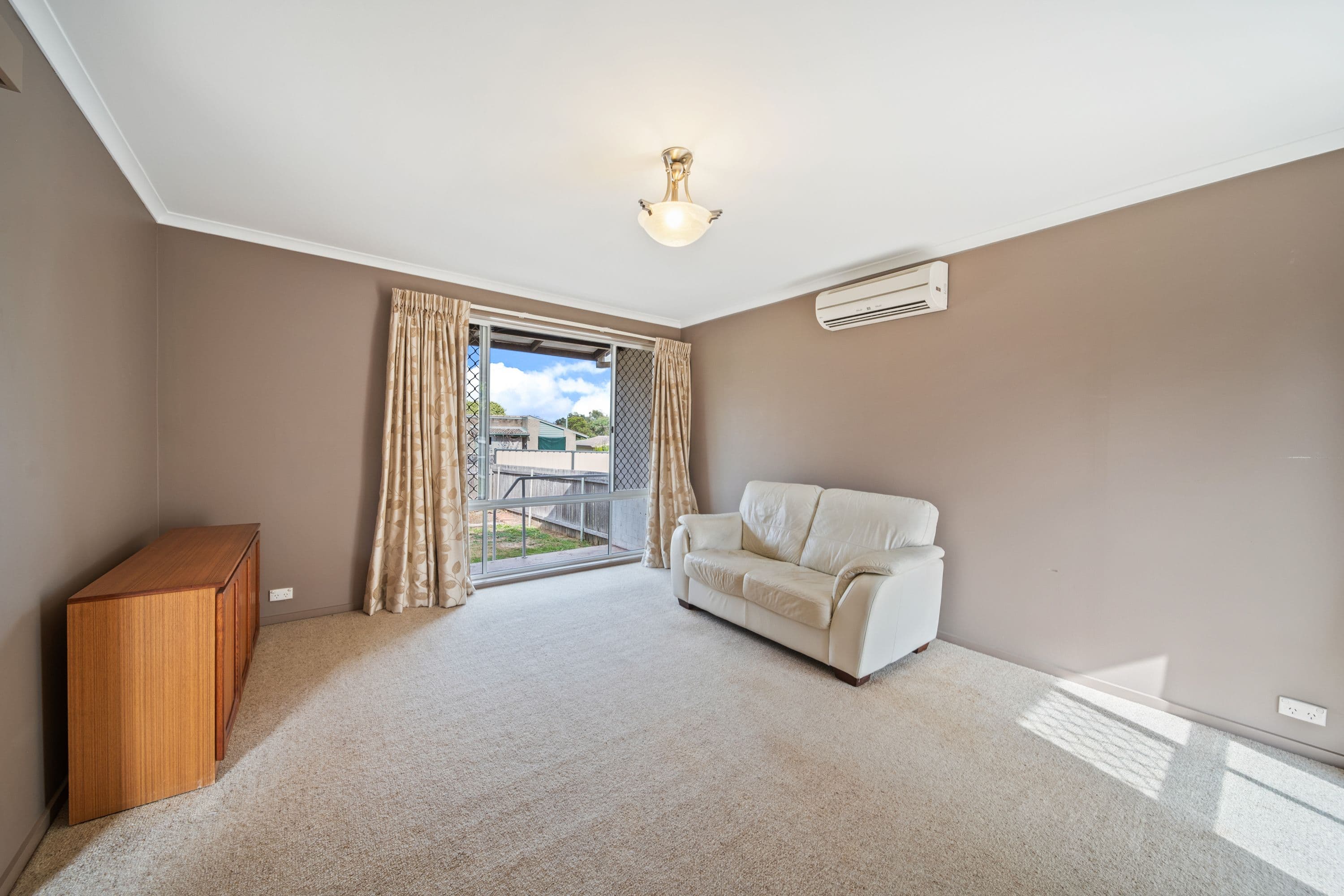 3 Sadleir Place, Charnwood ACT 2615, Charnwood - Thumbnail 3
