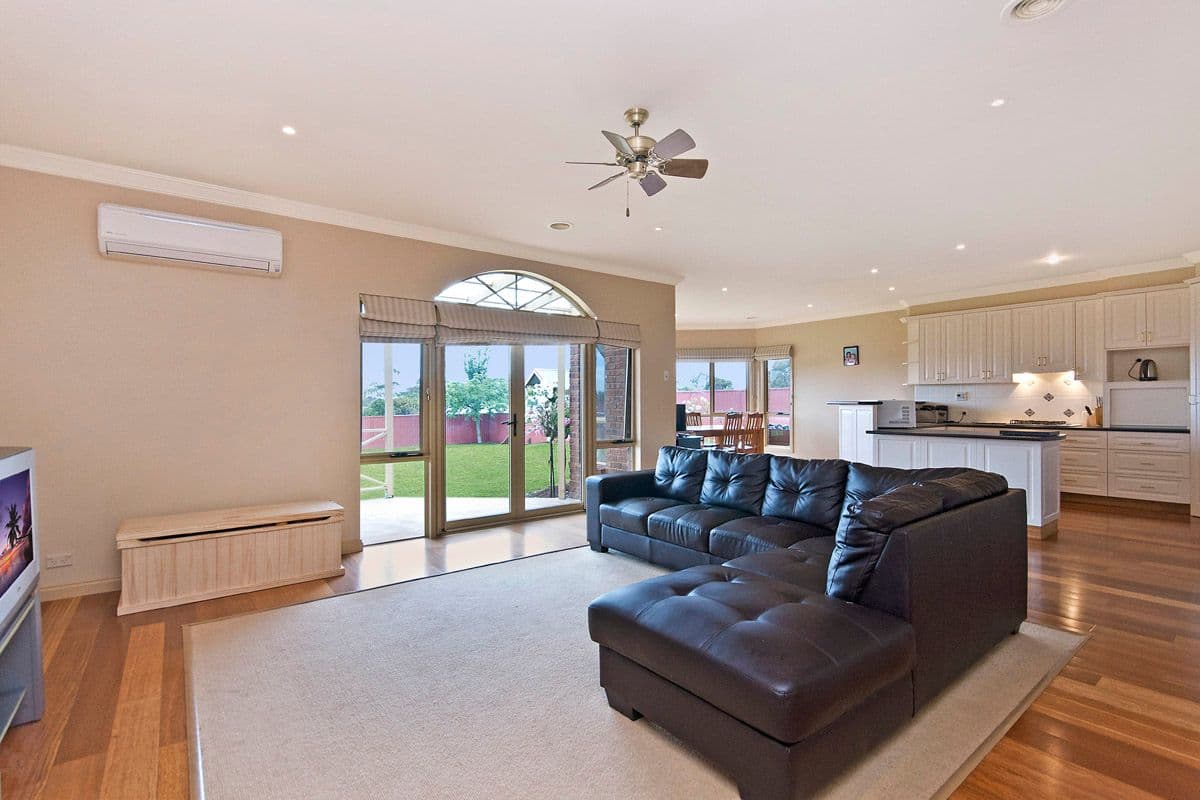 42 Clarke Street, KOROIT VIC 3282, Koroit - Thumbnail 6