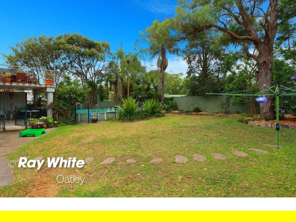 41 Pindari Road, Peakhurst Heights NSW 2210, Peakhurst Heights - Thumbnail 2