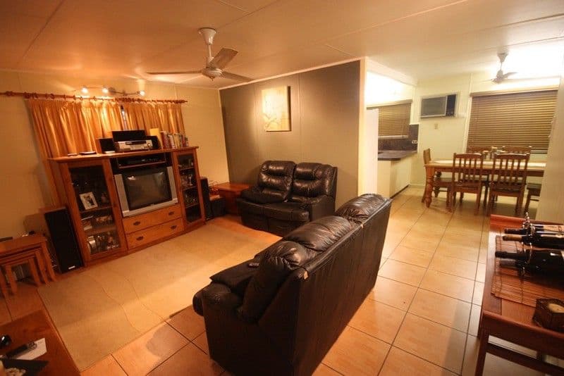 9 Strathdee Court, AYR QLD 4807, Ayr - Thumbnail 3