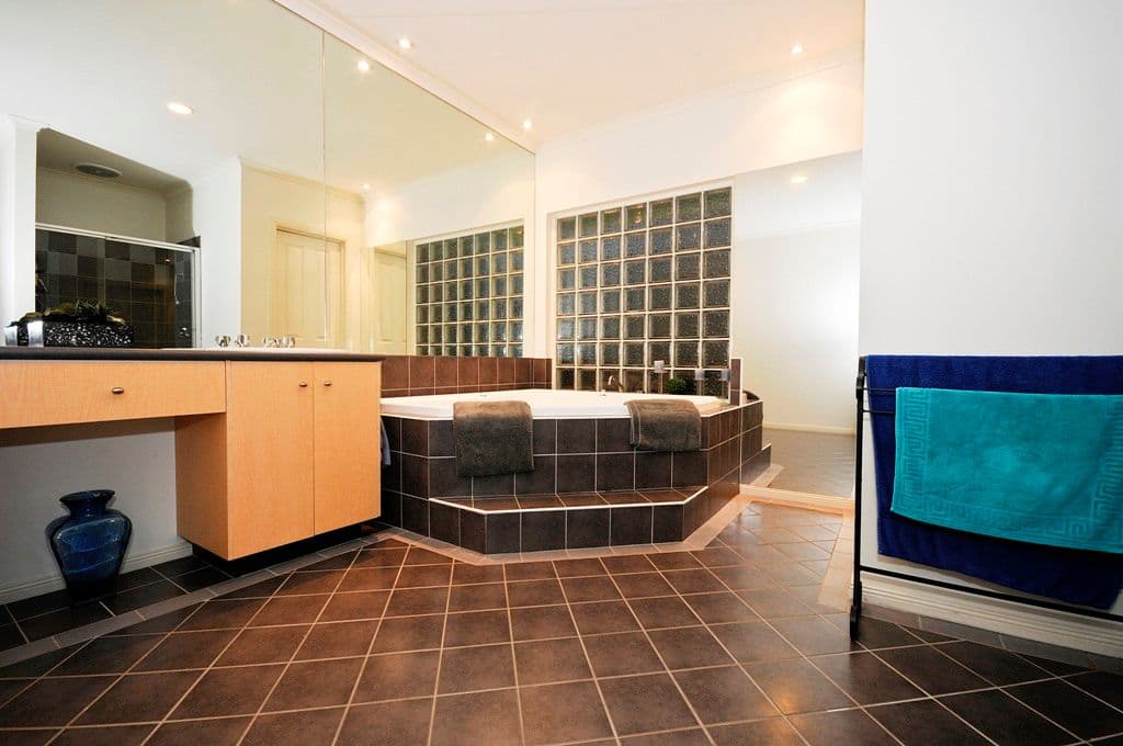 7 LEAHE Way, CHIRNSIDE PARK VIC 3116, Chirnside Park - Thumbnail 7