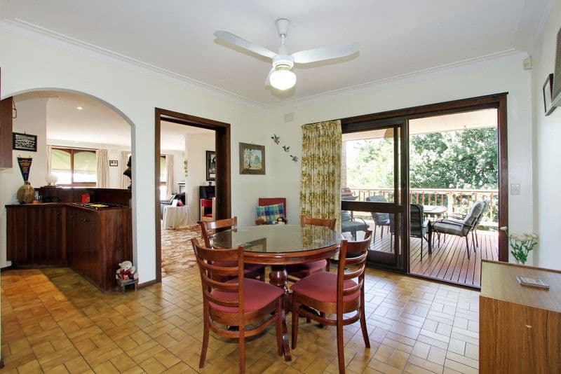 7 Coombah Court, MOOROOLBARK VIC 3138, Mooroolbark - Thumbnail 4