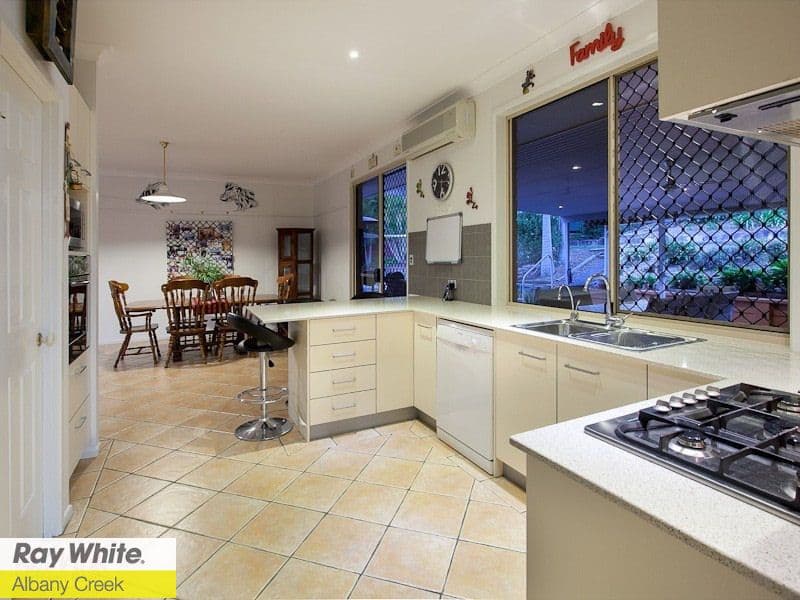 8 Edenderry Court, Eatons Hill QLD 4037, Eatons Hill - Thumbnail 2