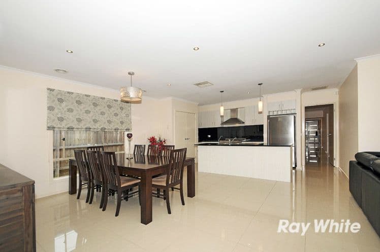 4 St Anthony Court, Carrum Downs VIC 3201, Carrum Downs - Image 1