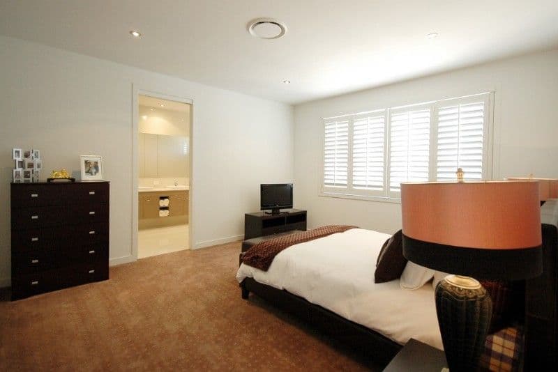 55 Compass Drive, BIGGERA WATERS QLD 4216, Biggera Waters - Thumbnail 4