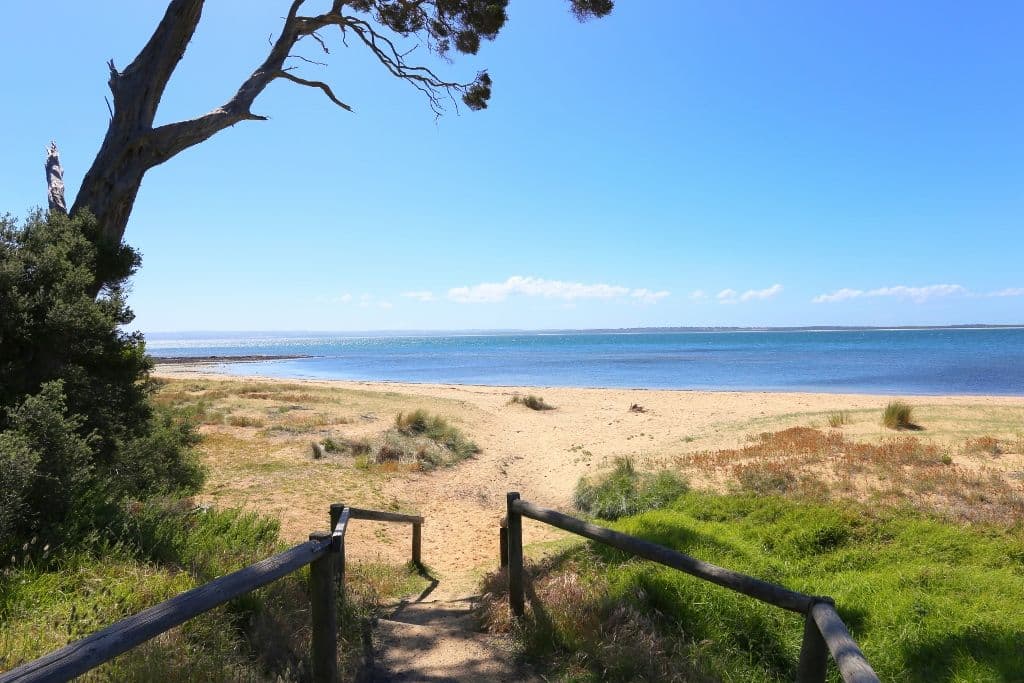 18 Justice Road, Cowes VIC 3922, Cowes - Thumbnail 3