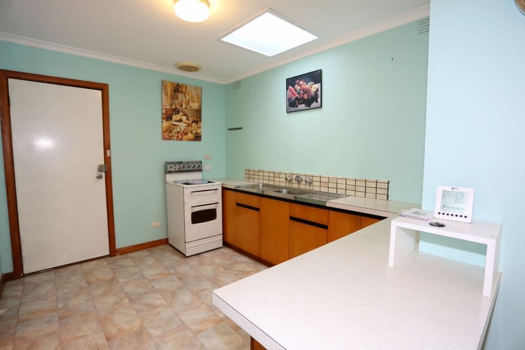 18 Justice Road, Cowes VIC 3922, Cowes - Thumbnail 4
