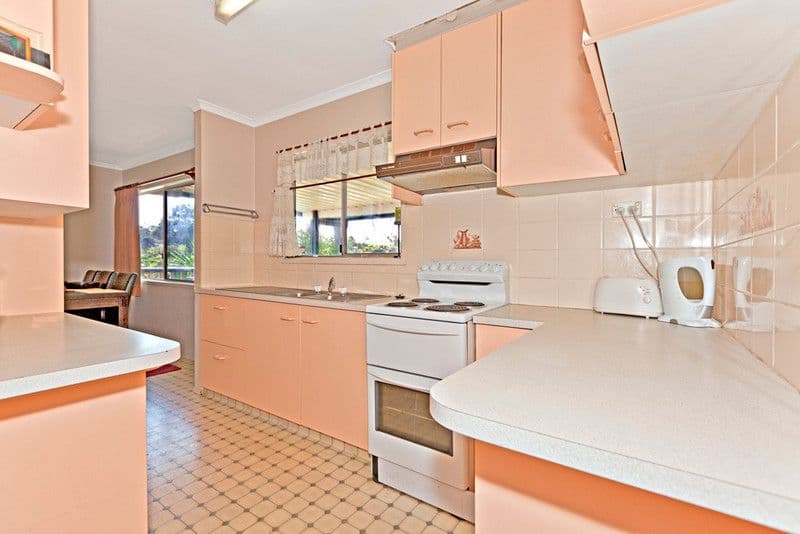 55 Narelle Crescent, ROCHEDALE SOUTH QLD 4123, Rochedale South - Thumbnail 2