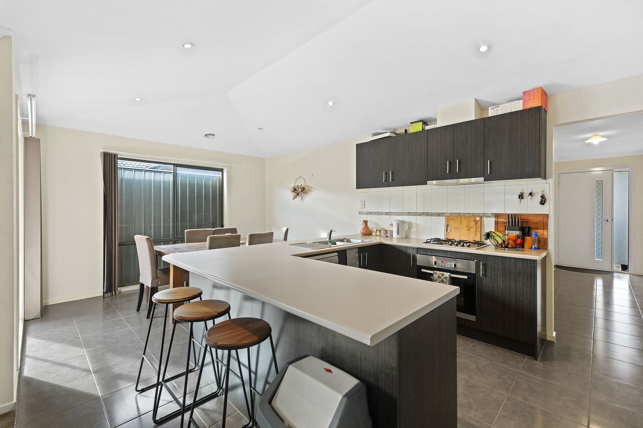 40 Summerhill Boulevard, Drouin VIC 3818, Drouin - Thumbnail 2