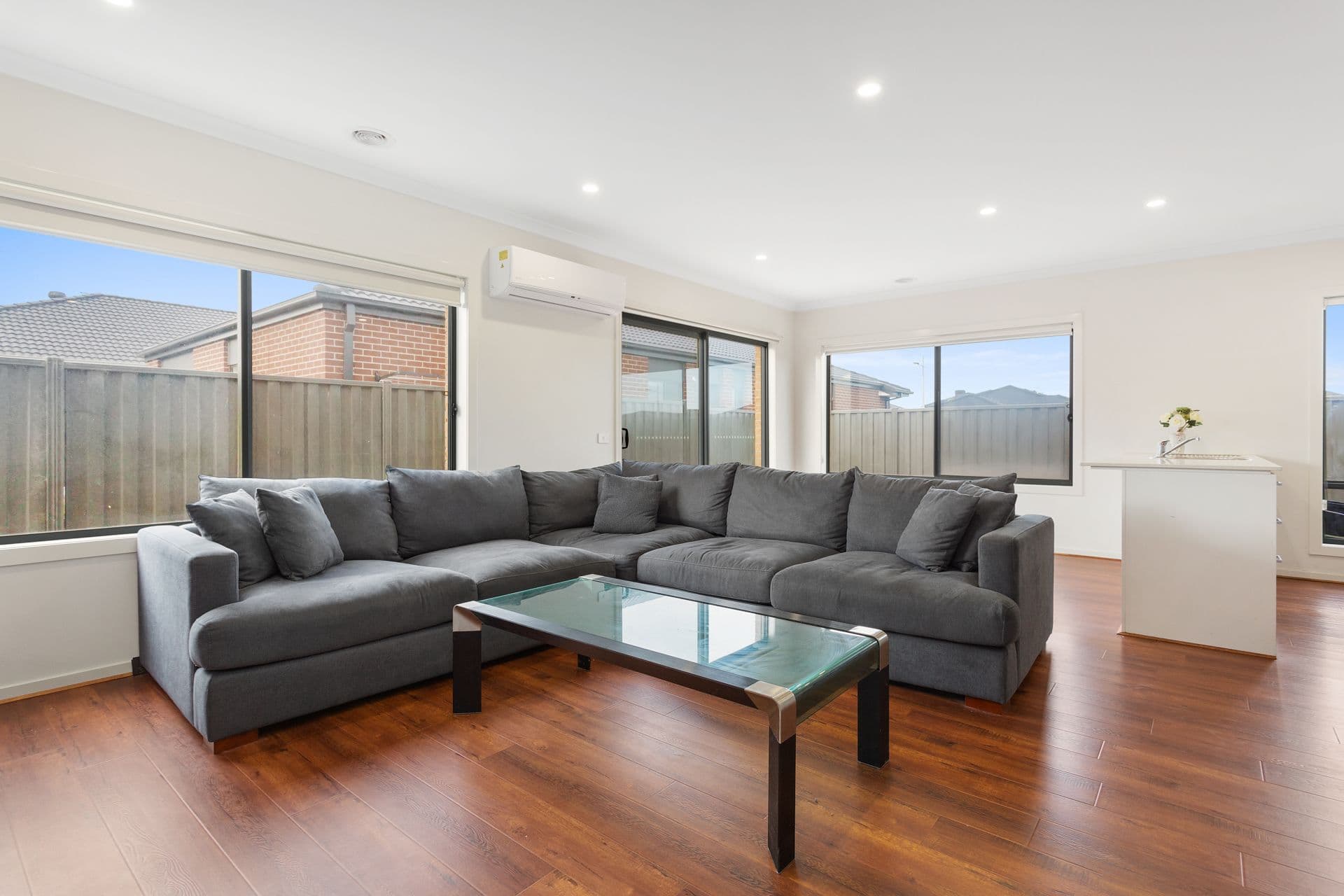 4 Stableford Street, Werribee VIC 3030, Werribee - Thumbnail 3