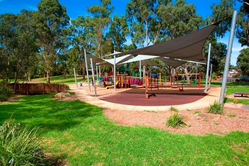 9 Cantala Drive, DONCASTER VIC 3108, Doncaster - Thumbnail 8