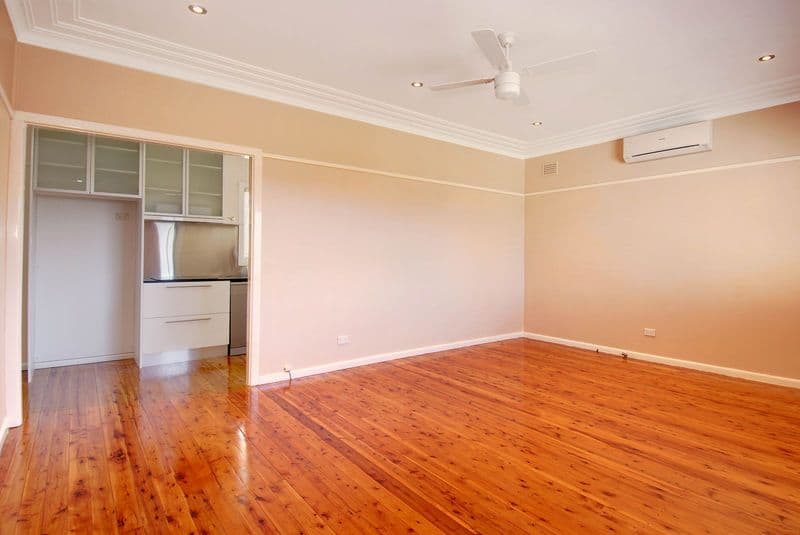 2 Ferngully Crescent, South Morang, South Morang - Thumbnail 5