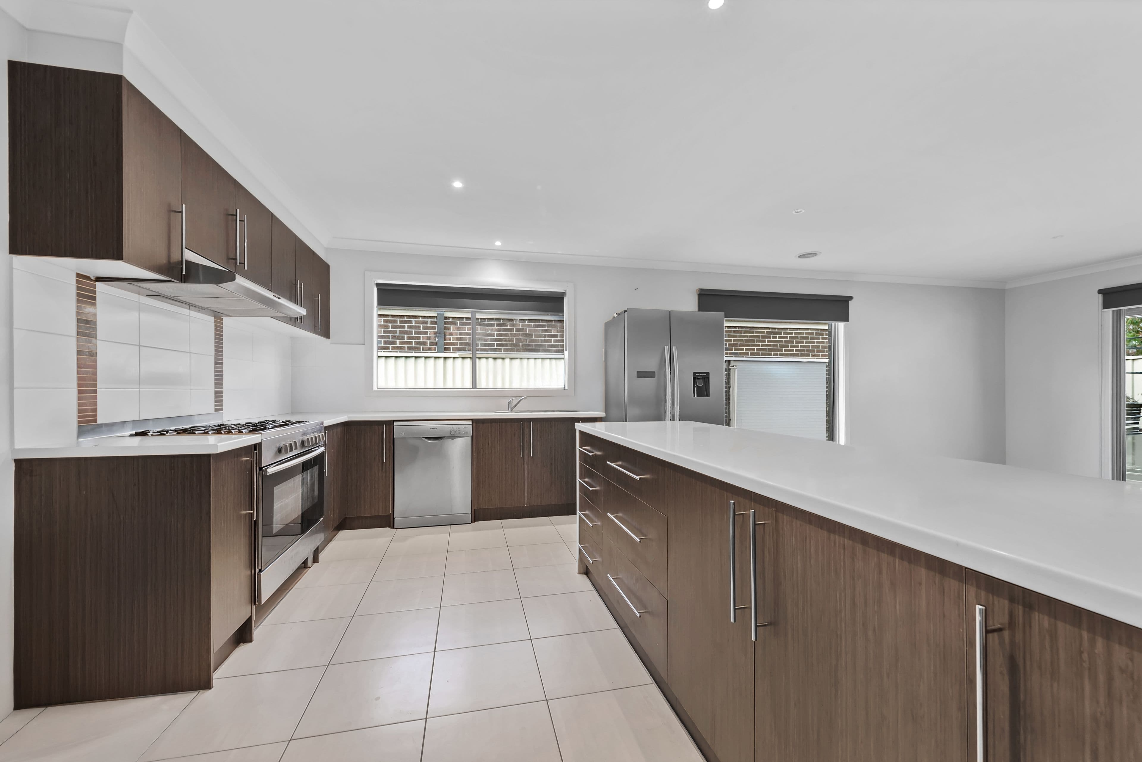 8 Salvia Avenue, Pakenham VIC 3810, Pakenham - Thumbnail 2