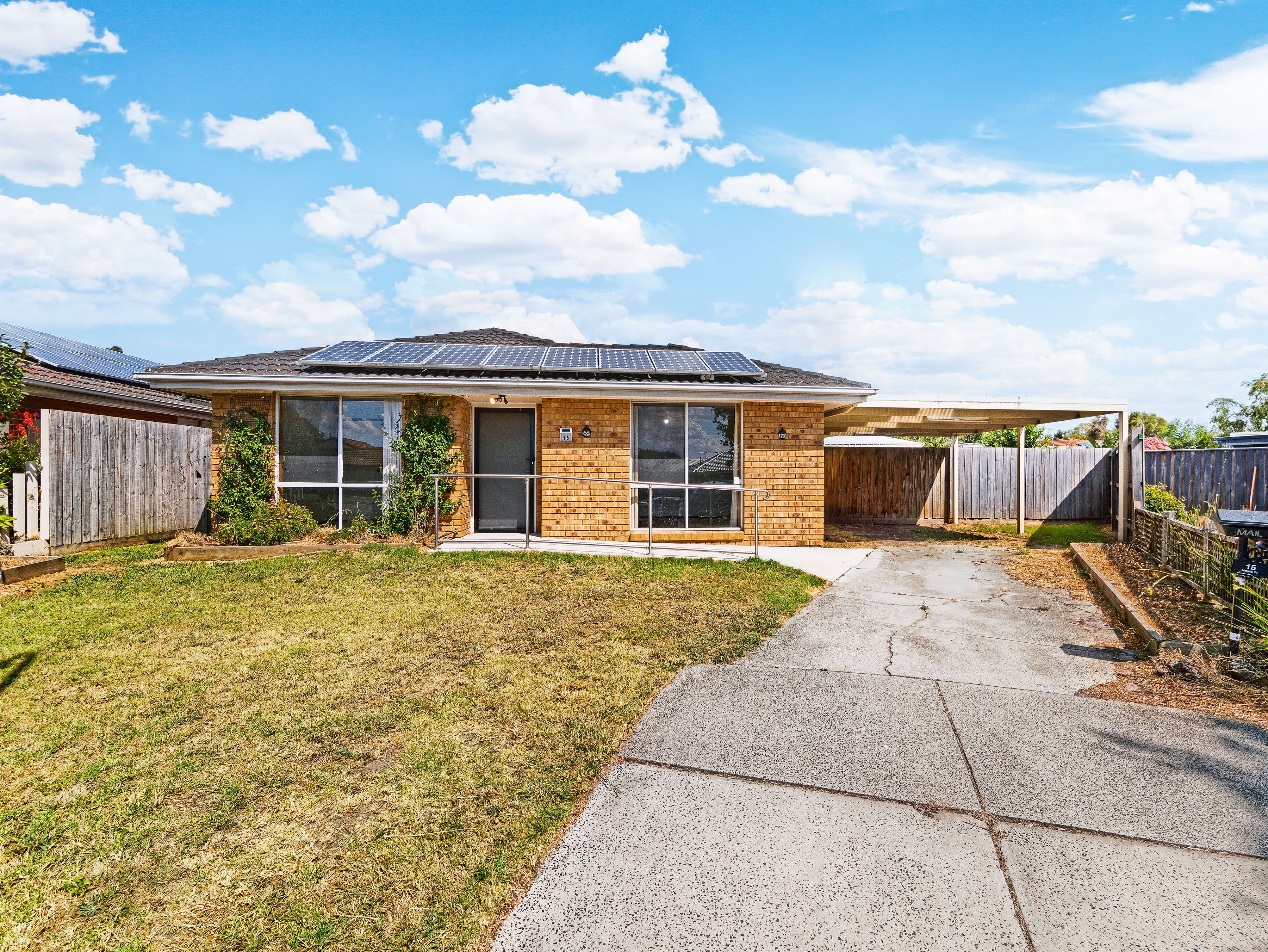15 Natalie Court, Cranbourne West VIC 3977, Cranbourne West - Thumbnail 2