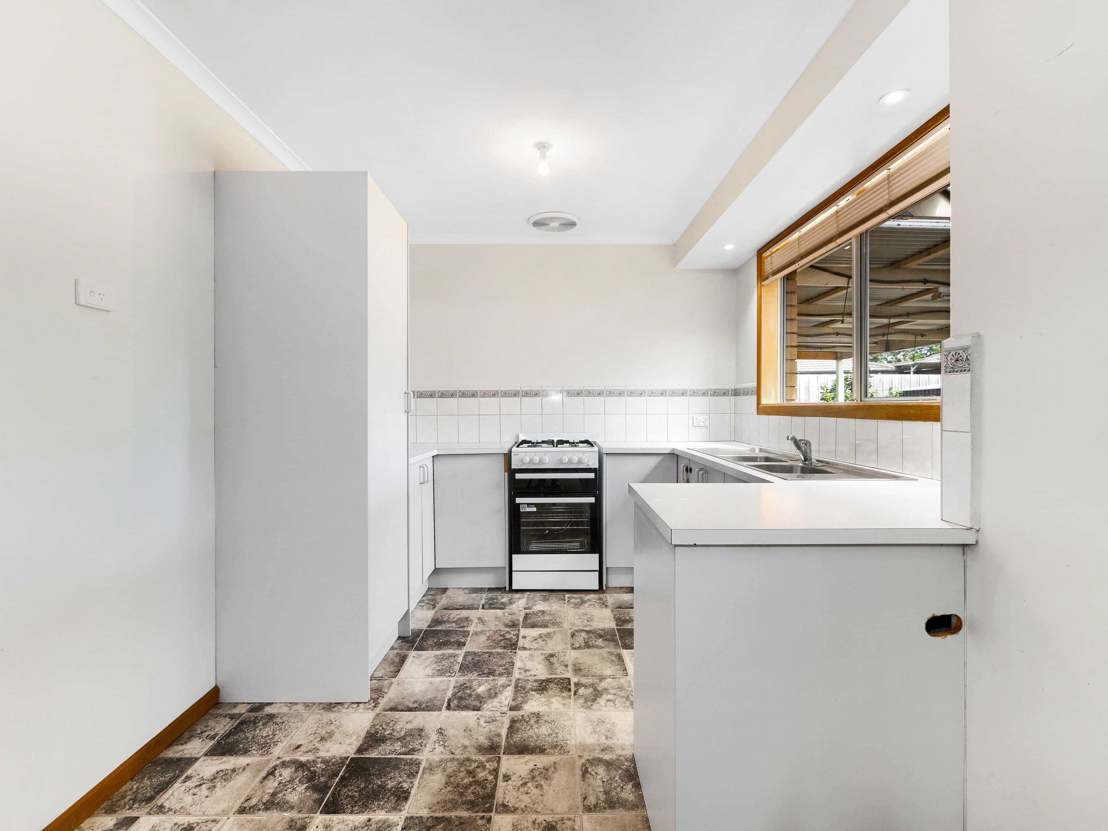 15 Natalie Court, Cranbourne West VIC 3977, Cranbourne West - Thumbnail 6